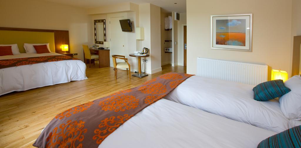 The Shirley Arms Hotel Каррікмакросс Екстер'єр фото