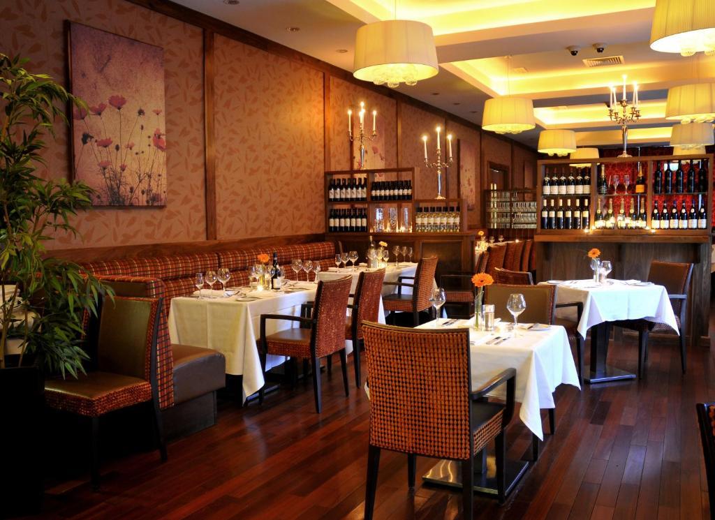 The Shirley Arms Hotel Каррікмакросс Екстер'єр фото